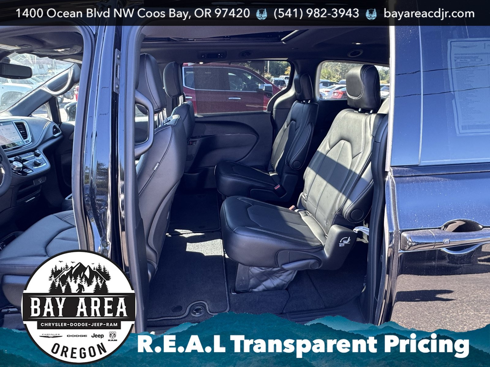 New 2026 Chrysler Pacifica Select AWD/4WD image 14
