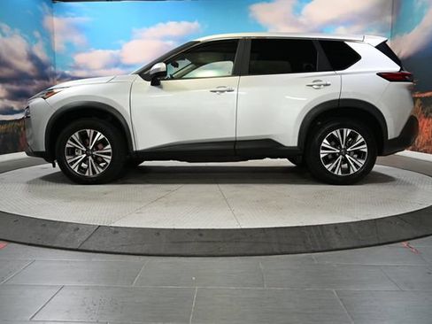 Used 2023 Nissan Rogue SV AWD/4WD image 4