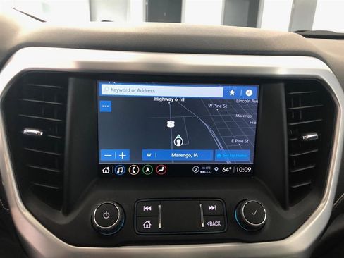 Used 2023 GMC Acadia SLT w/ Technology Package image 22