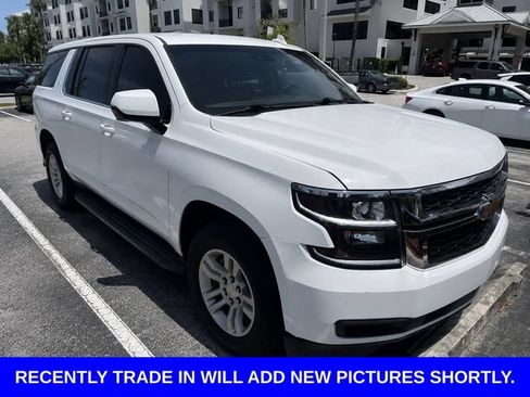 Used 2020 Chevrolet Suburban LT RWD image 1