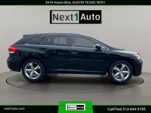 Used 2010 Toyota Venza FWD image 3