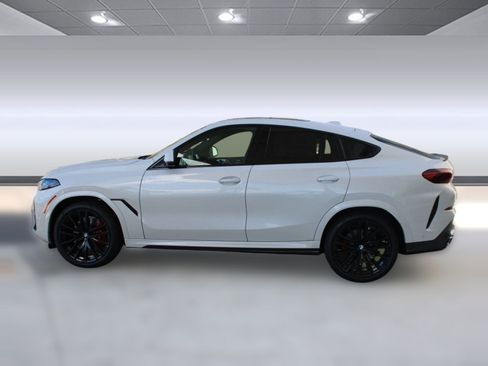 New 2026 BMW X6 xDrive40i image 2