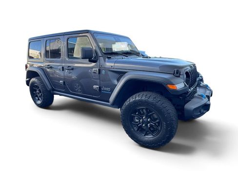 Used 2024 Jeep Wrangler Unlimited AWD/4WD image 13