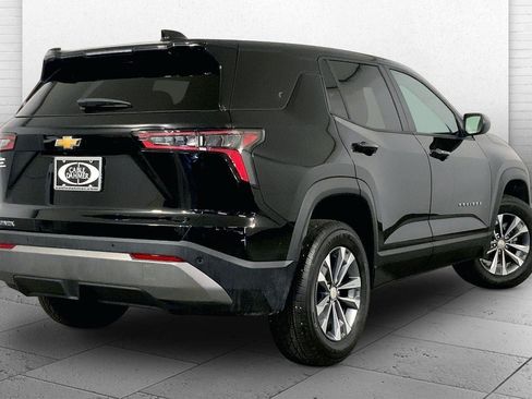 Used 2026 Chevrolet Equinox LT FWD image 13