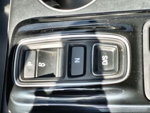 Certified 2024 Honda Pilot Touring image 16