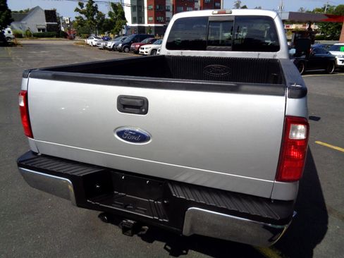 Used 2010 Ford F250 XLT image 19