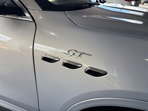 Used 2023 Maserati Grecale GT AWD/4WD image 3