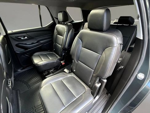 Used 2021 Chevrolet Traverse RS AWD/4WD image 19