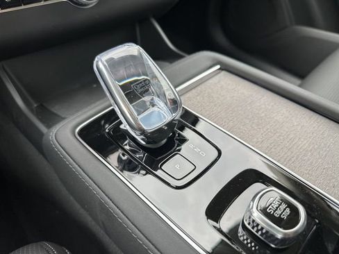 New 2026 Volvo XC90 B6 Ultra w/ Protection Package image 15