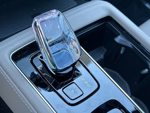 New 2026 Volvo XC90 B6 Plus image 20