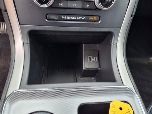 Used 2022 Ford Edge SEL w/ Sport Appearance Package image 22