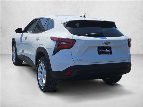 New 2026 Chevrolet Trax LS w/ LS Convenience Package image 9