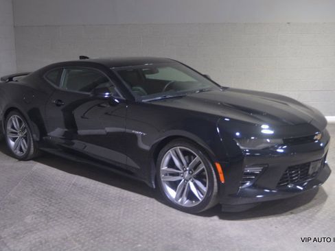 Used 2016 Chevrolet Camaro SS image 1