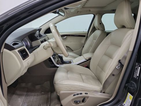 Used 2013 Volvo XC70 3.2 image 16