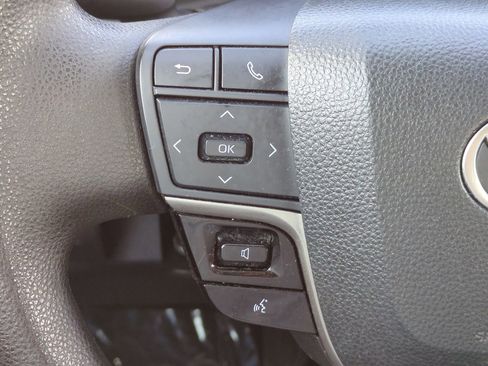 Used 2025 Toyota Camry LE image 22