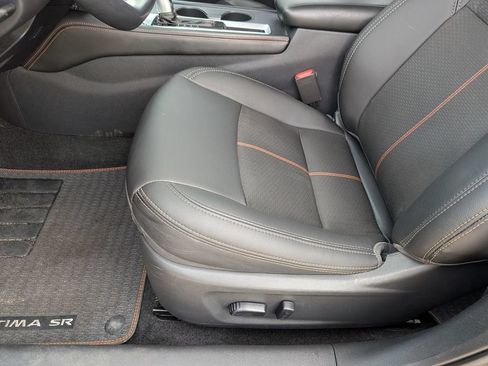 Used 2019 Nissan Altima 2.5 SR FWD image 15