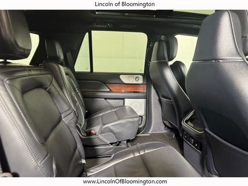 Certified 2022 Lincoln Navigator Reserve AWD/4WD image 23