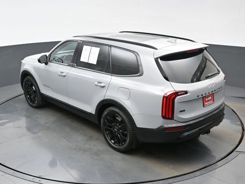 Used 2022 Kia Telluride SX w/ SX Prestige Package image 43