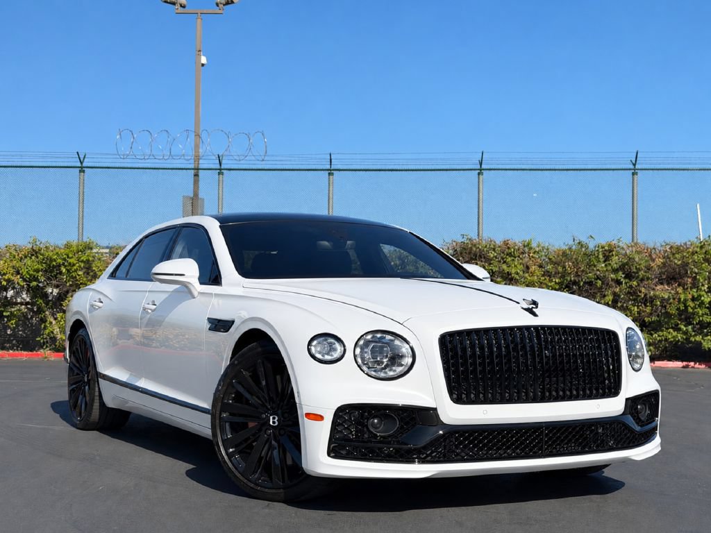 Used 2023 Bentley Flying Spur W12 AWD/4WD image 2
