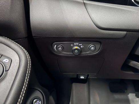 Certified 2022 Buick Encore GX Select w/ Experience Buick Package AWD/4WD image 24