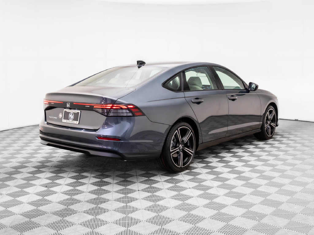 Used 2026 Honda Accord SE image 7