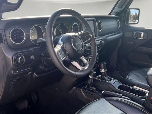 Used 2023 Jeep Wrangler Unlimited Sahara w/ Cold Weather Group image 16