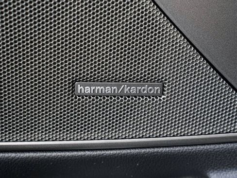 Used 2023 BMW M340i xDrive w/ Premium Package image 9