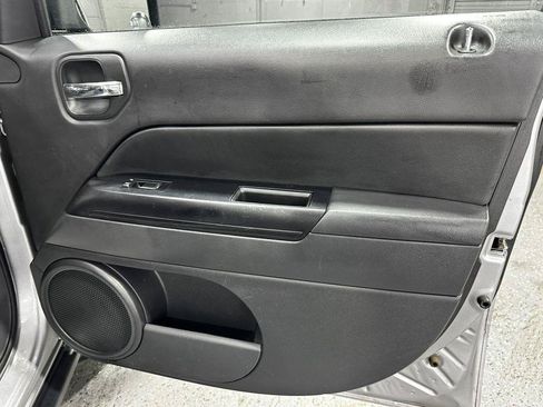 Used 2016 Jeep Patriot Sport w/ Power Value Group AWD/4WD image 36