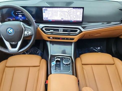 Used 2023 BMW i4 eDrive40 w/ Premium Package image 86