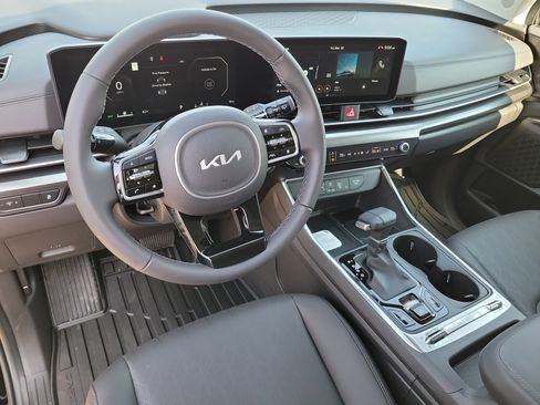 New 2026 Kia Carnival SX FWD image 2