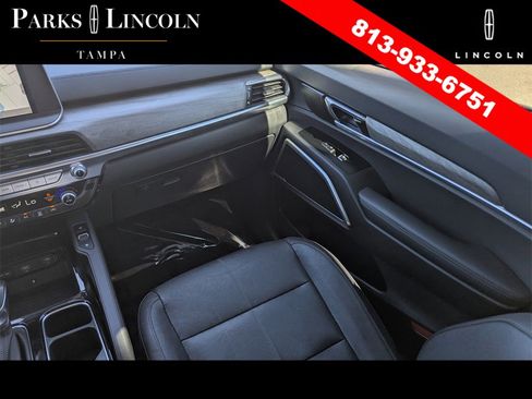 Used 2022 Kia Telluride EX w/ EX Premium Package image 11