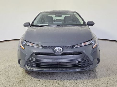 Used 2025 Toyota Corolla LE w/ Convenience Package FWD image 3