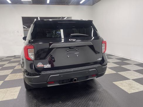 Used 2022 Ford Explorer Timberline image 3