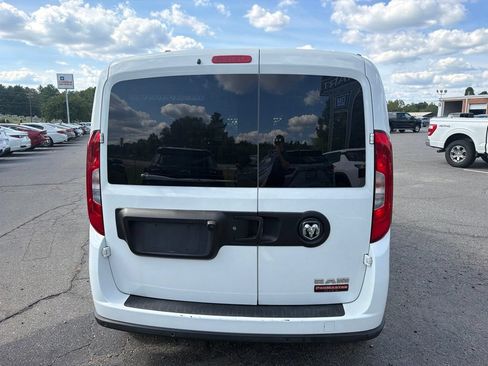 Used 2021 RAM ProMaster City Tradesman SLT FWD image 4
