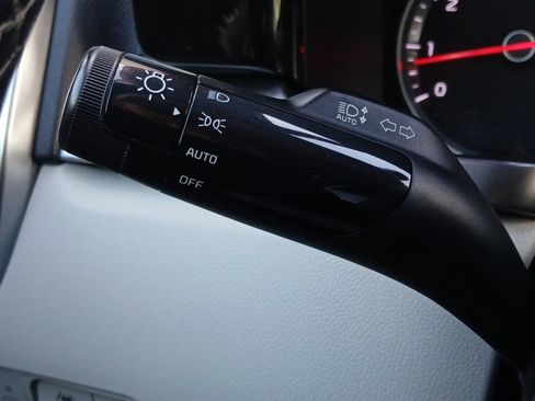 Used 2022 Kia Sorento S w/ Panoramic Sunroof Package FWD image 12