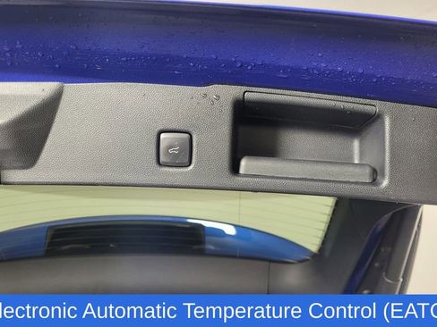 Used 2022 Ford Escape SE w/ Convenience Package image 12