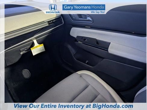 New 2026 Honda Prologue EX image 17