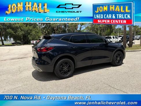 Used 2020 Chevrolet Blazer LT w/ Sound & Technology Package FWD image 11