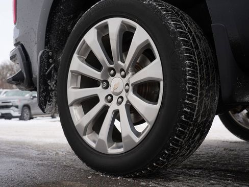 Used 2022 Chevrolet Silverado 1500 High Country image 40