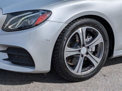 Used 2018 Mercedes-Benz E 300 image 9