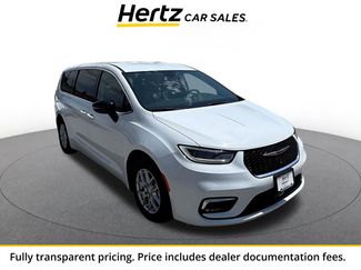 Used 2024 Chrysler Pacifica Touring-L FWD video 1