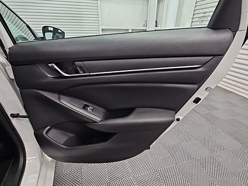 Used 2020 Honda Accord Sport image 34