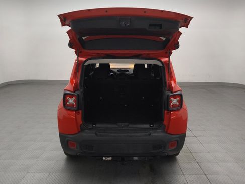 Used 2022 Jeep Renegade Latitude w/ Convenience Group AWD/4WD image 29