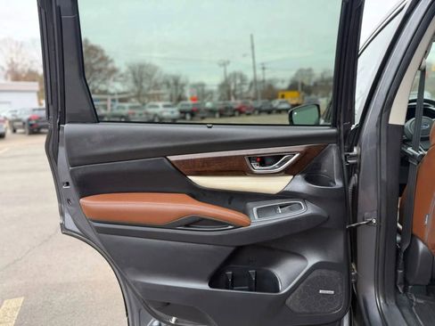 Used 2019 Subaru Ascent Touring AWD/4WD image 11