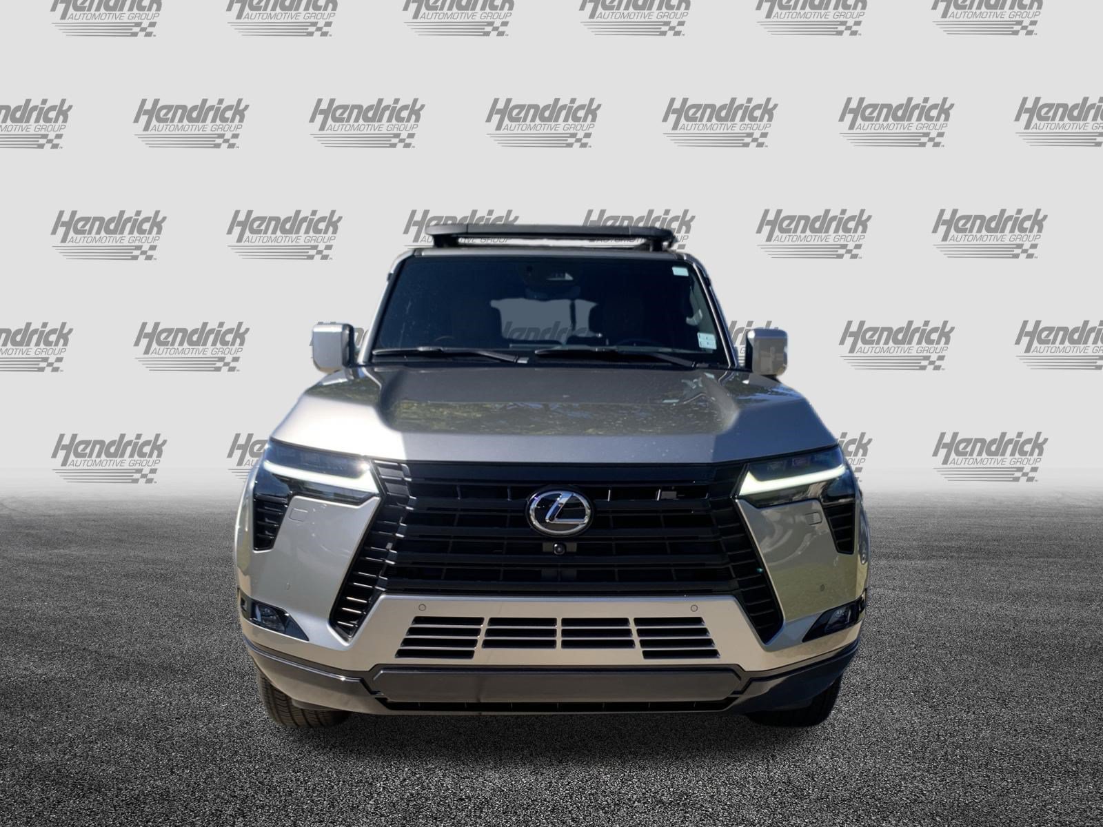 Used 2025 Lexus GX 550 w/ Accessory Package (2T) AWD/4WD image 3