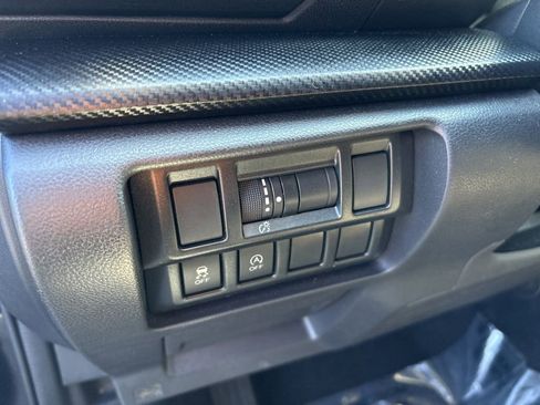 Certified 2021 Subaru Crosstrek 2.0i Premium image 21