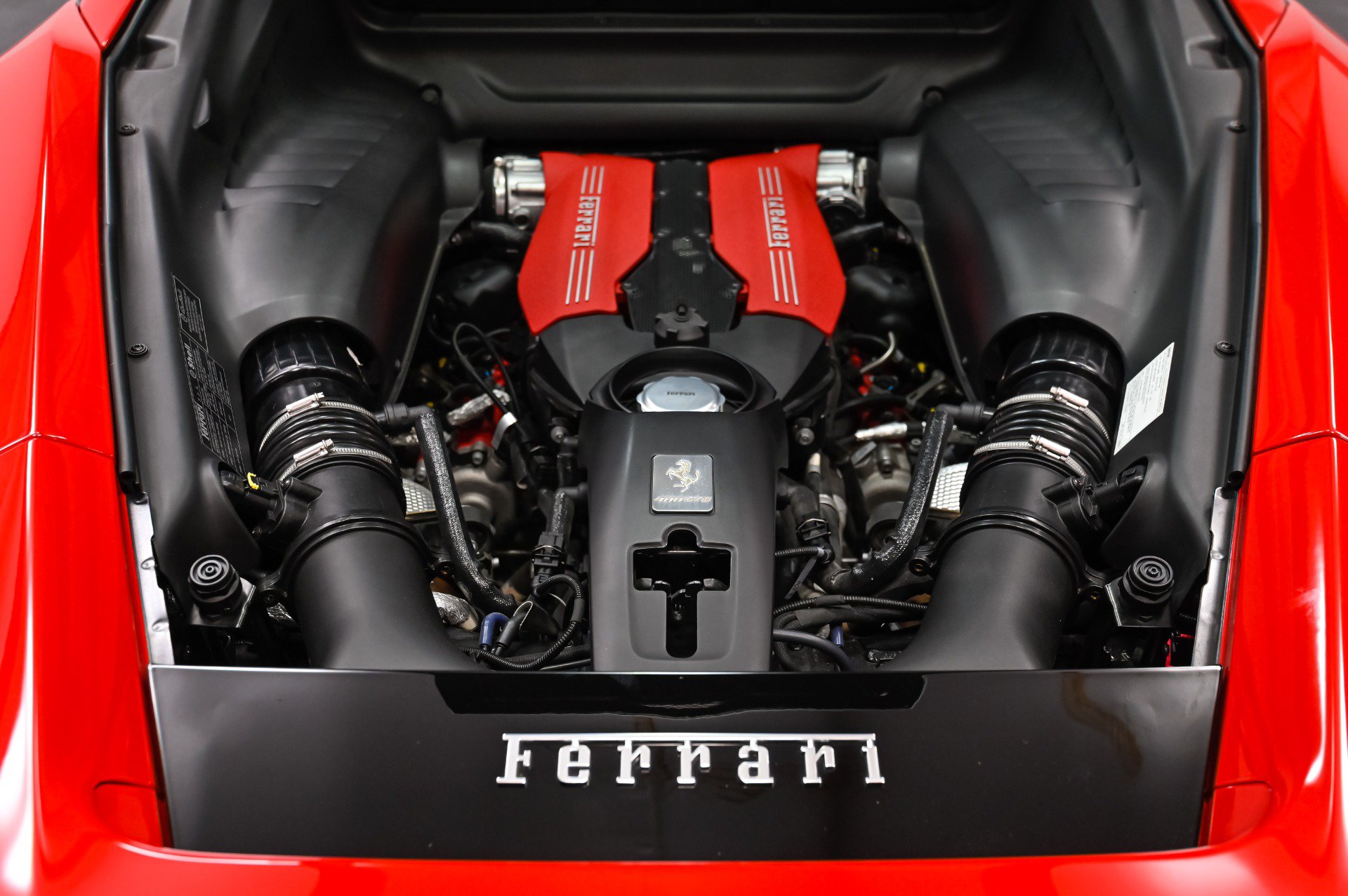 Used 2018 Ferrari 488 GTB RWD image 52