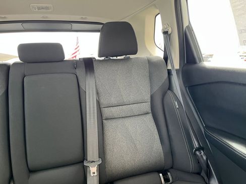 Used 2025 Nissan Rogue SV image 39