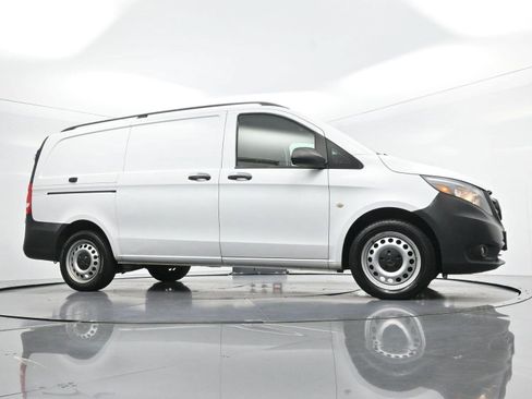 Used 2016 Mercedes-Benz Metris image 37