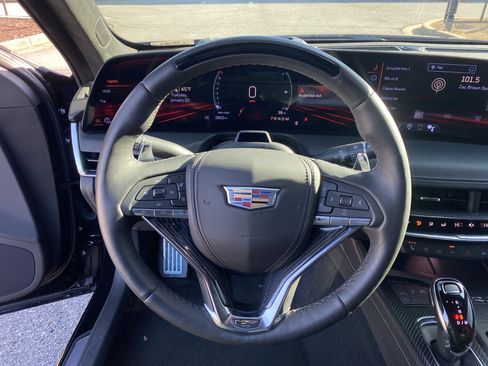 Used 2025 Cadillac CT5 V Blackwing w/ Super Cruise 1 Package image 9